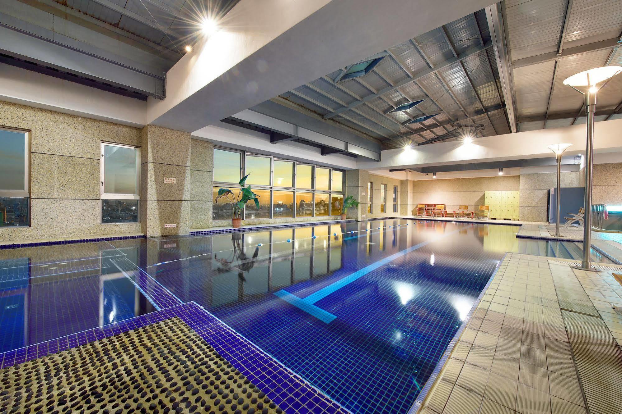 Howard Plaza Hotel Hsinchu Exterior photo